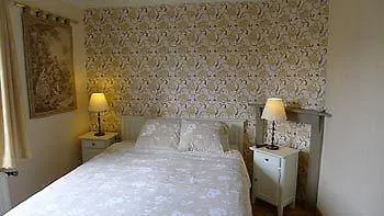 Couette-café Coupure 3*